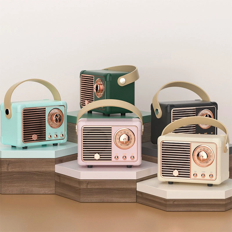 Do you like vintage mini speakers? You want to take a look at mine