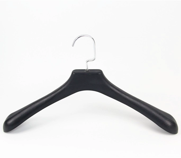 The new blood is flowing into our yuntong hanger factory. The new blood is flowing into our yuntong hanger factory.