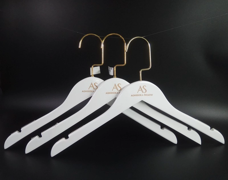Hanger low price, quality is really good?
