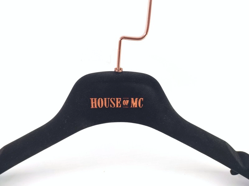 Black velvet hanger rose gold logo garment flocking hanger
