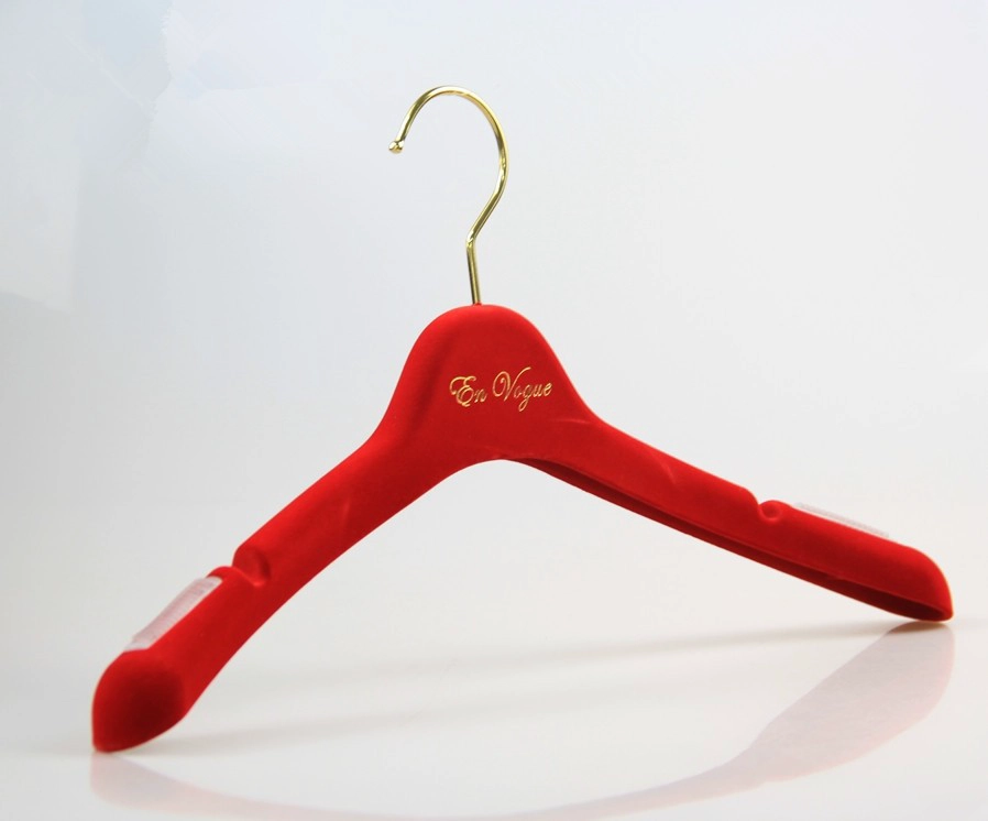 MTV-004 china hanger fabriek luxe rode fluwelen stroomden plastic hanger vrouwen jas jas hanger