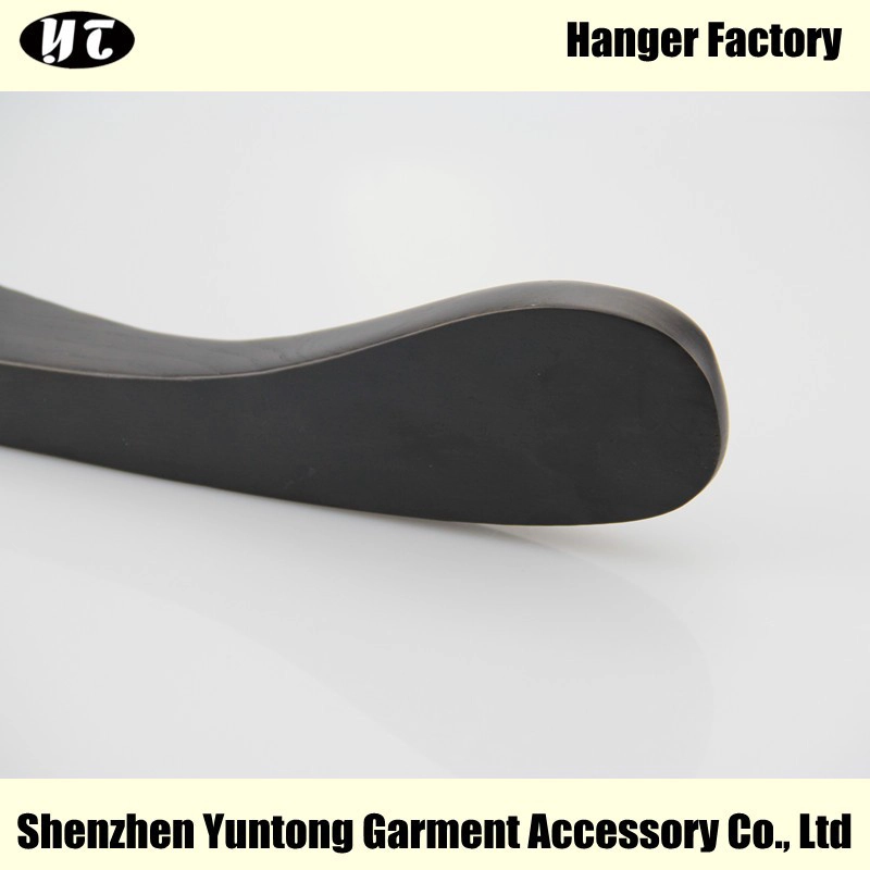 MTW-006 custom zwarte beukenhouten hanger heren kleerhanger