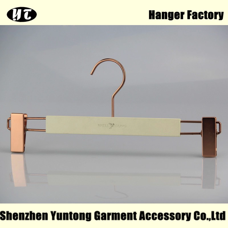 China WBM-006-high-End angepasst Kleiderbügel aus Holz Hosen für Frauen Hersteller