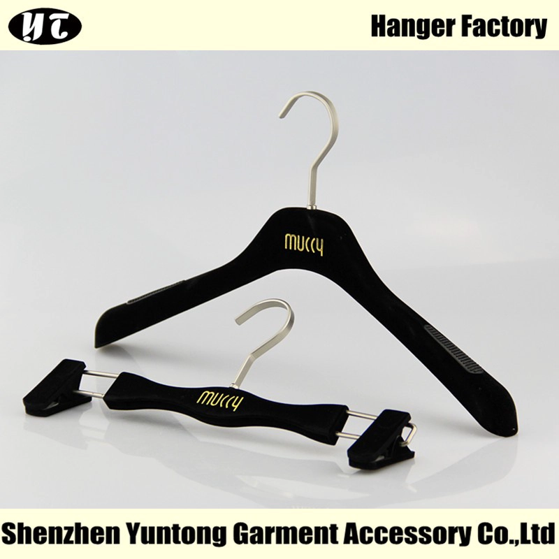 WSV-004 zwart fluwelen gevlekte hanger plastic antislip kleerhanger