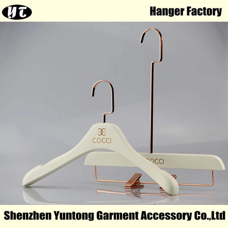 China WSW-001 white wooden coat hanger with rose gold hook skirt hanger manufacturer
