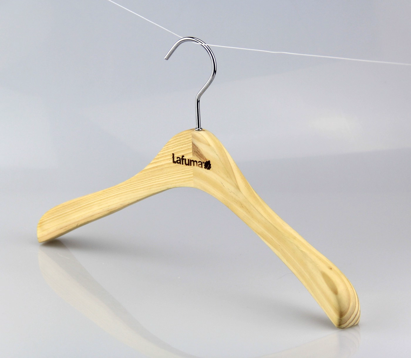 WSW-007 vrouwen kleding Hanger in natuurlijke houten afwerking