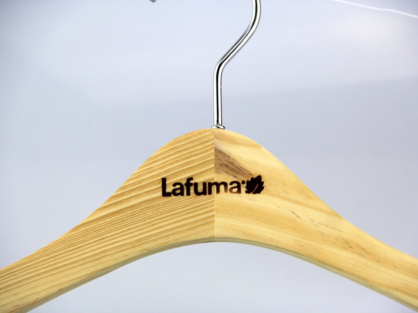 WSW-007 vrouwen kleding Hanger in natuurlijke houten afwerking