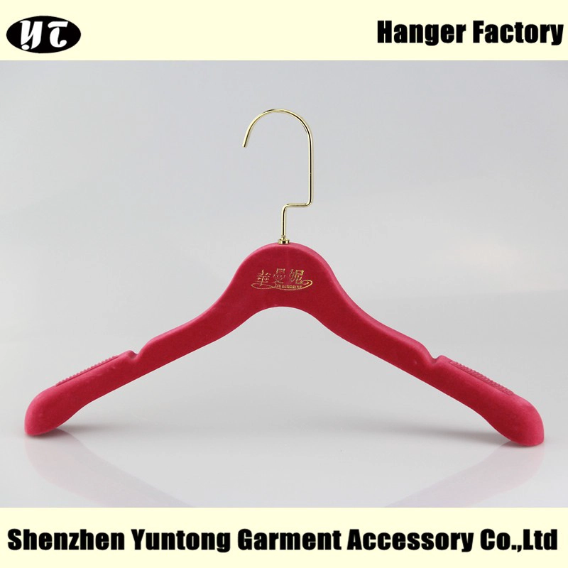 China WTV-002 boa qualidade vermelho de veludo cabide cabide fabricante