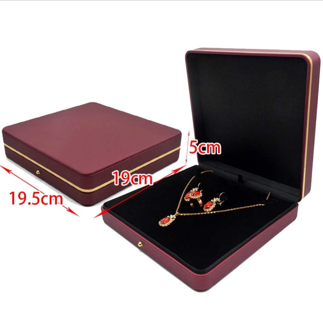 Elegant Jewelry Boxes