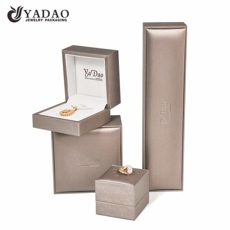 custom wholesale plastic jewelry box for braclet necklace ring earrings coated with PU leather