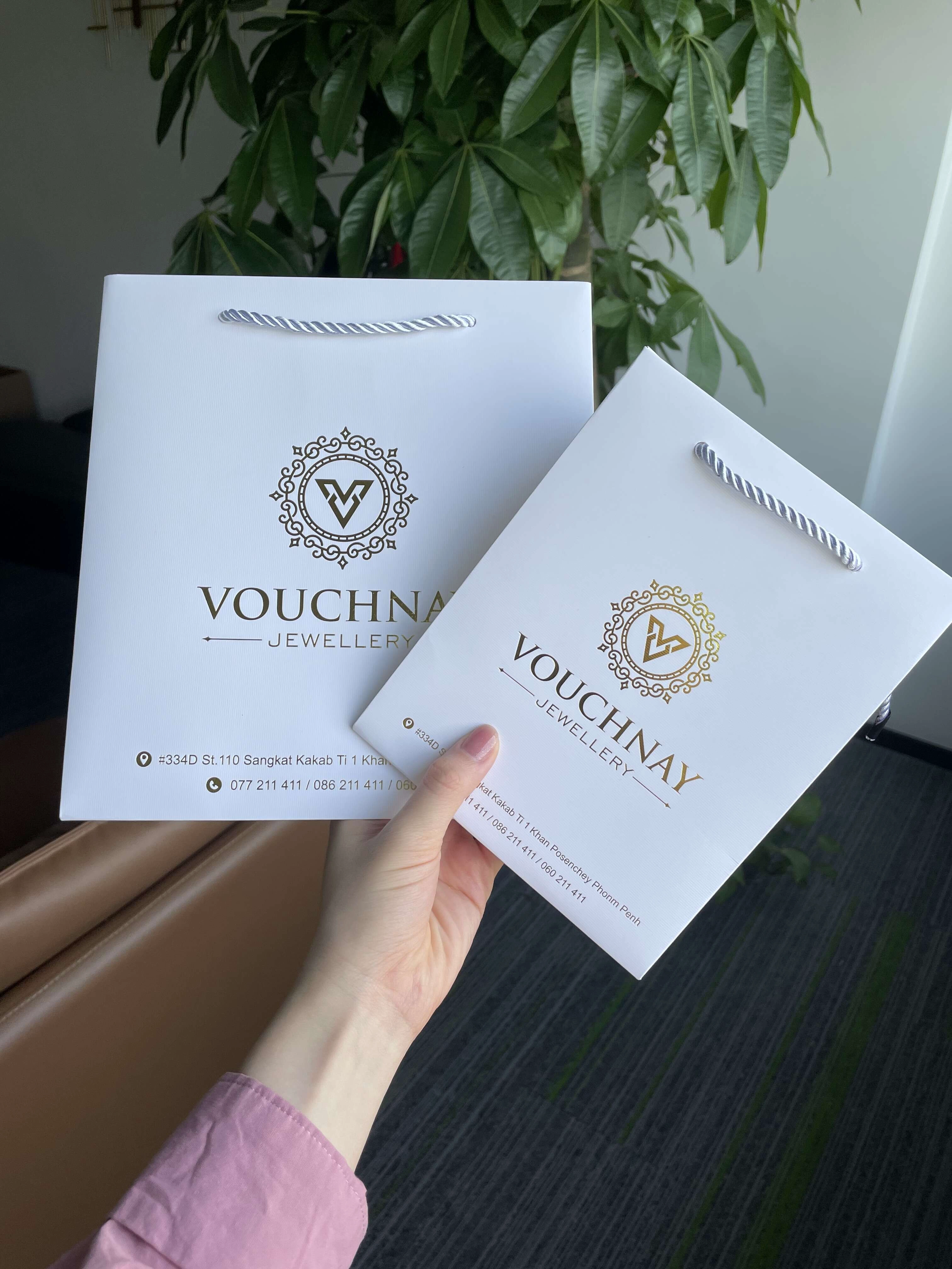 Cheap paper bag 0.31dollars CMYK Printing Paper Jewelrypaper bag