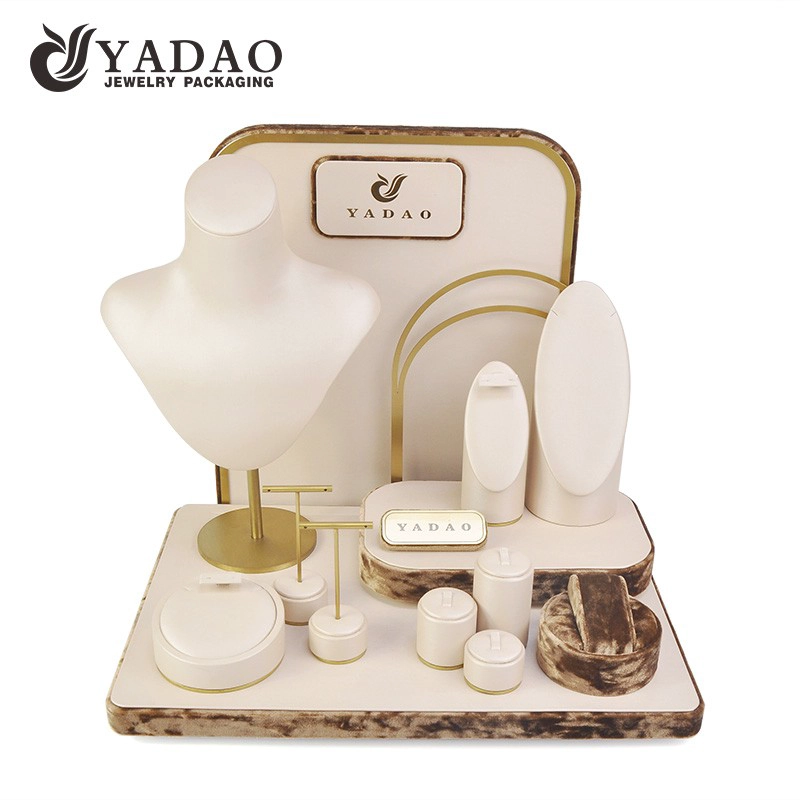 luxury jewelry display pu leather with metal jewelry display window display jewelry exhibition