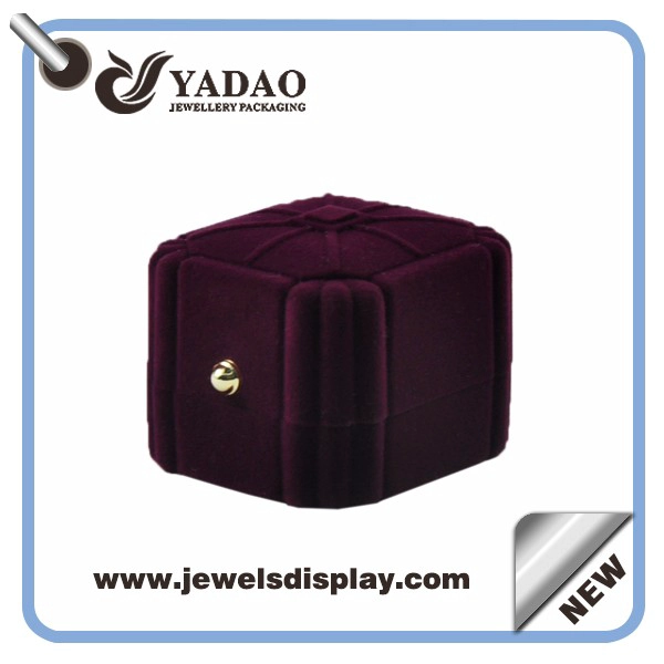 China China Wholesale vintage jewelry flocking box with metal button,jewelry packaging box manufacturer