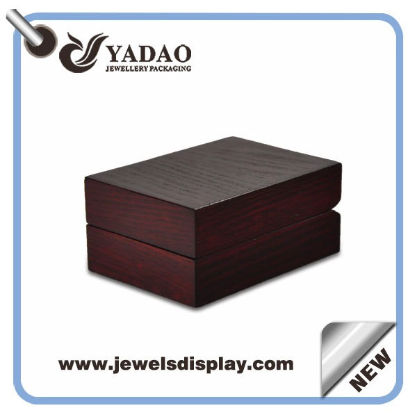 China Chinese factory of  High quality Luxury wooden jewelry boxes and cases for rings ,necklace and bracelets for jewelry shop counter and window gift and party favors manufacturer