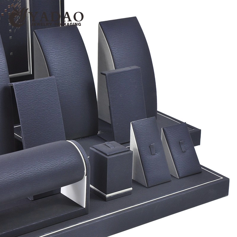 China Fashion jewelry display stands pu leather black color jewelry set customize with logo color and size manufacturer