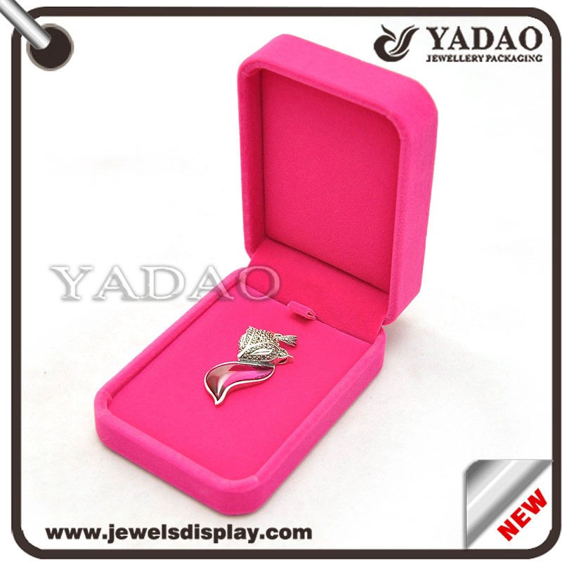 China Hot sale custom size and color velvet plastic jewelry box made in China for jewelry packaging manufacturer