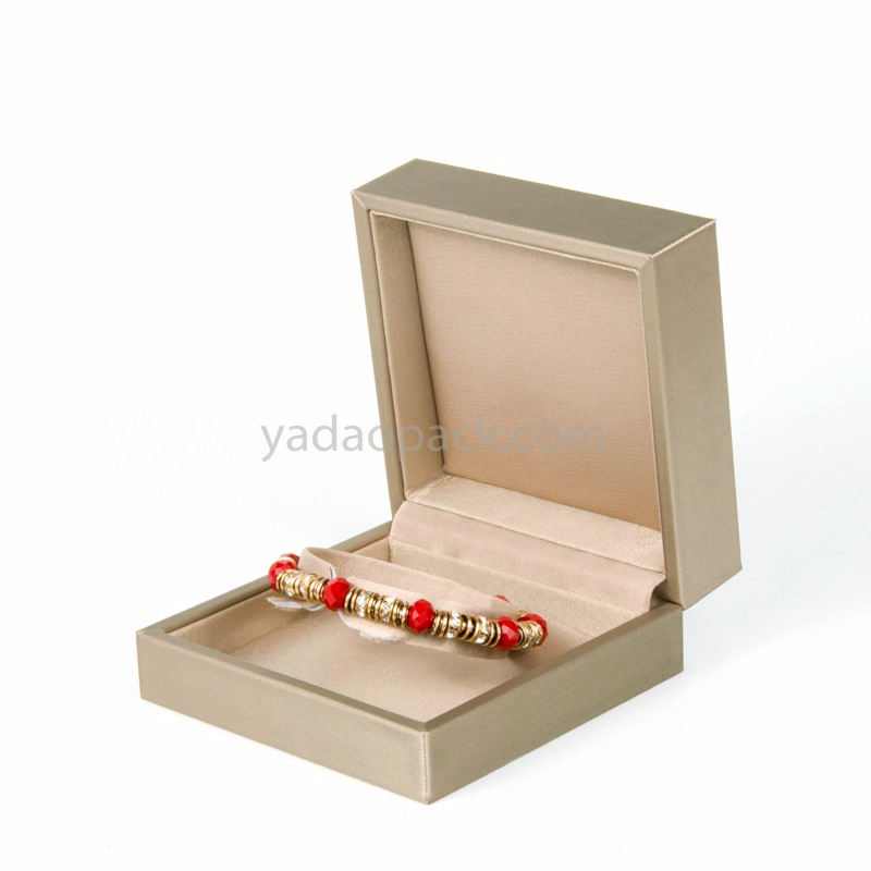 China Hot-selling Custom size/logo/color wholesale leatherette fine jewelry packaging ring/pendant/bracelet boxes manufacturer