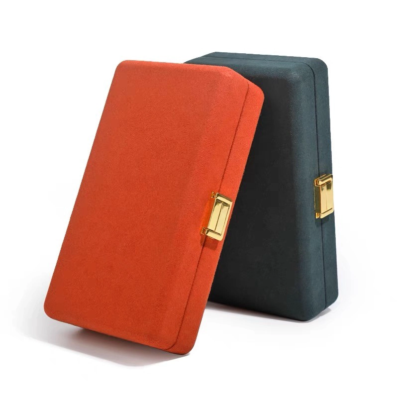 China Jewelry storage microfiber small suitcase green color for Christmas gift manufacturer