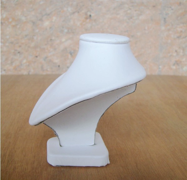 China Leather cover wooden jewelry necklace display bust for white color manufacturer