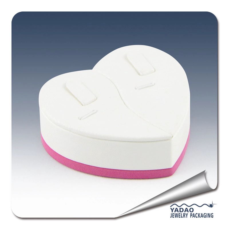 China Luxury pink heart shaped ring stand and stage for jewelry exhibition and fairs used for engagement and wedding in factory price made in China manufacturer