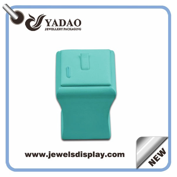 China New arrival fashion leather ring stand have a kink of color for you choose made in China manufacturer