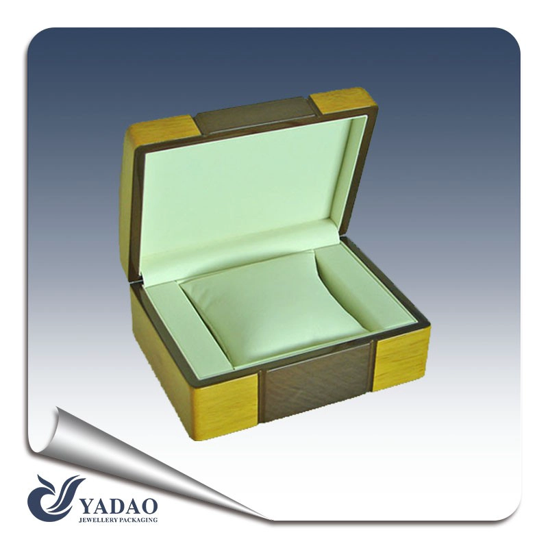 China New design colorful spray lacquer wood packing box for earring /necklace/ watch /ring gift box high-end custom manufacturer