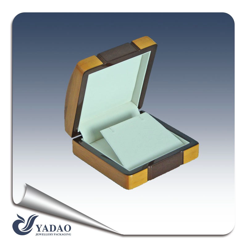 China New design colorful spray lacquer wood packing box for earring /necklace/ watch /ring gift box high-end custom manufacturer