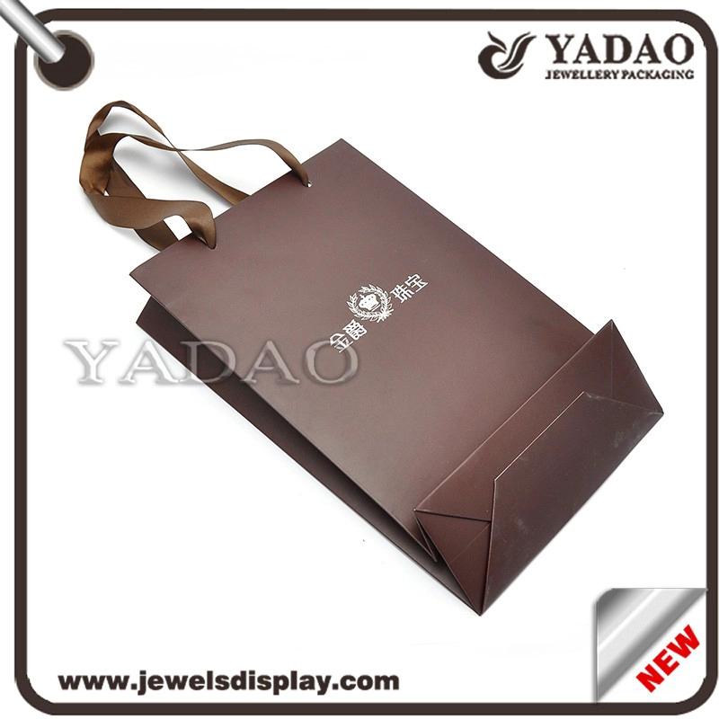 China Nice durable equisite luxury good  price designable coffee color silk ribbon handle paper bags/shopping bags/packaging bags manufacturer