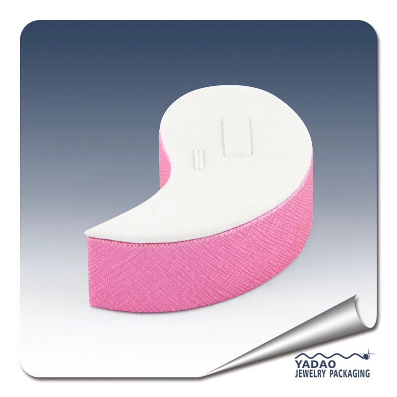 China Pretty leather organizer with logo for ring display props and store and display counter decoration manufacturer