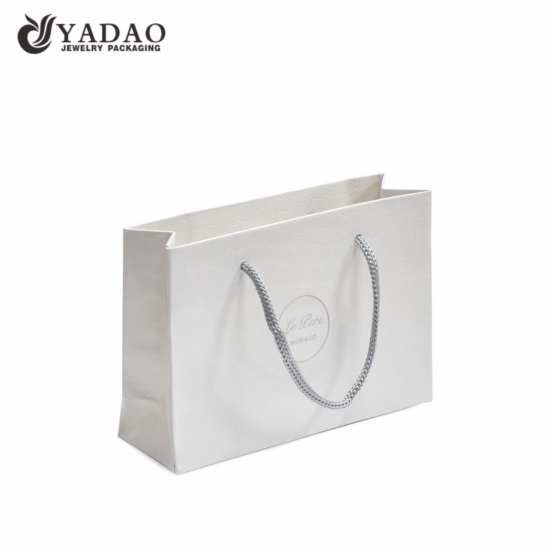 China Yadao Handmade Shopping Bag White Color Paper Bag with Twisted Rope and Printing Logo manufacturer