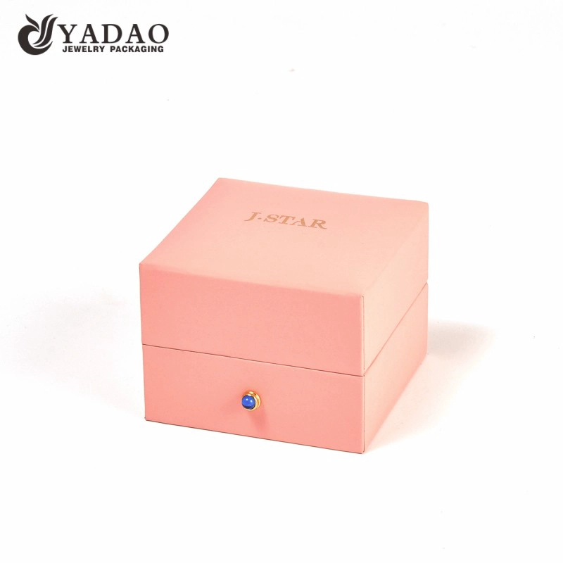China Yadao wholesale jewelry box ring earrings pendant packaging box in dirty pink color with diamond decorated manufacturer