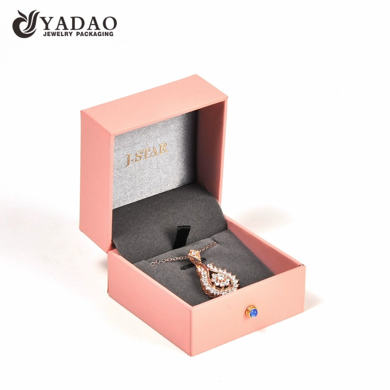 China Yadao wholesale jewelry box ring earrings pendant packaging box in dirty pink color with diamond decorated manufacturer