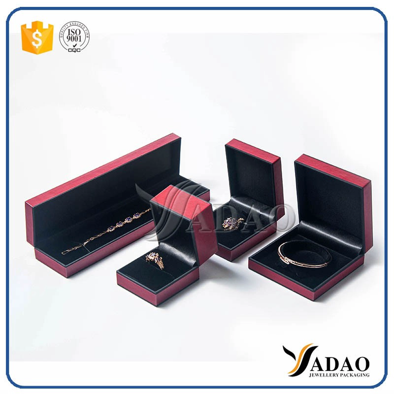 China adorable double color decorated leatherette paper velvet palstic box set for rings/earrings/pendant,etc. manufacturer