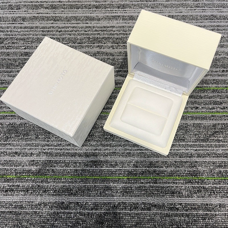 China brand jewelry packaging box pearl jewelry box pure white color slot ring box packaging jewels manufacturer