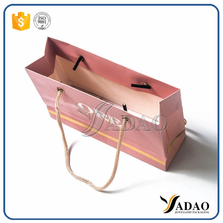 China favorable price good qualtiy  slight popular custom size and color hand-bags shopping bags gift bags for jewels packaging manufacturer