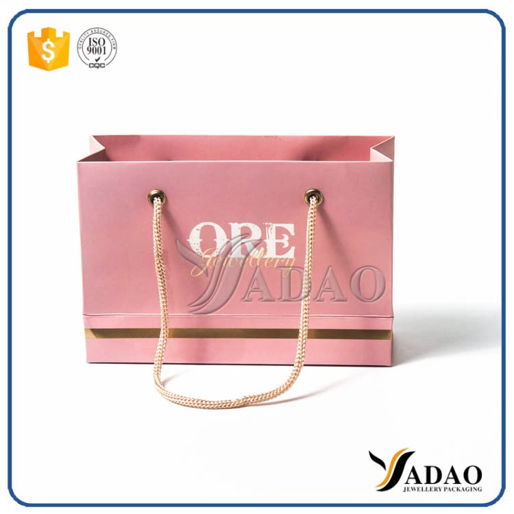 China favorable price good qualtiy  slight popular custom size and color hand-bags shopping bags gift bags for jewels packaging manufacturer