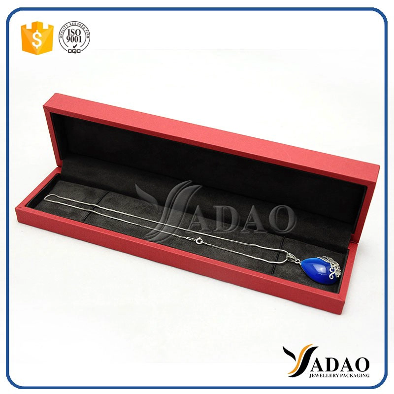 China red color pu paper cover plastic jewelry packaging box ring pendant bangle bracelet packaging box jewelry plastic box high quality with thicker border manufacturer