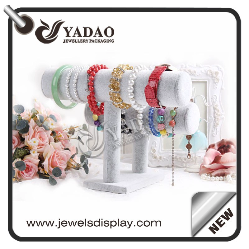 China wholesale adorble window counter customize size color luxury soft material bracelet/watch displays stands/holder manufacturer