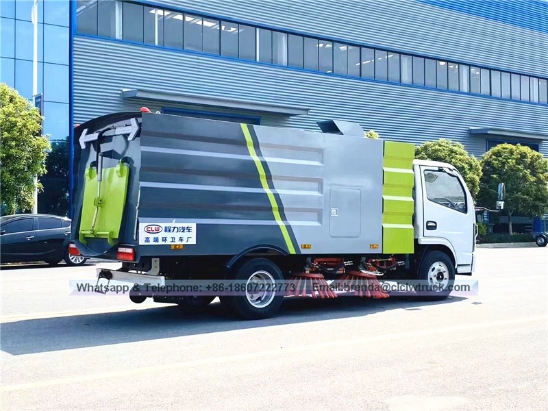 4-6CBM DFAC brand new 4x2 street sweeping trucks