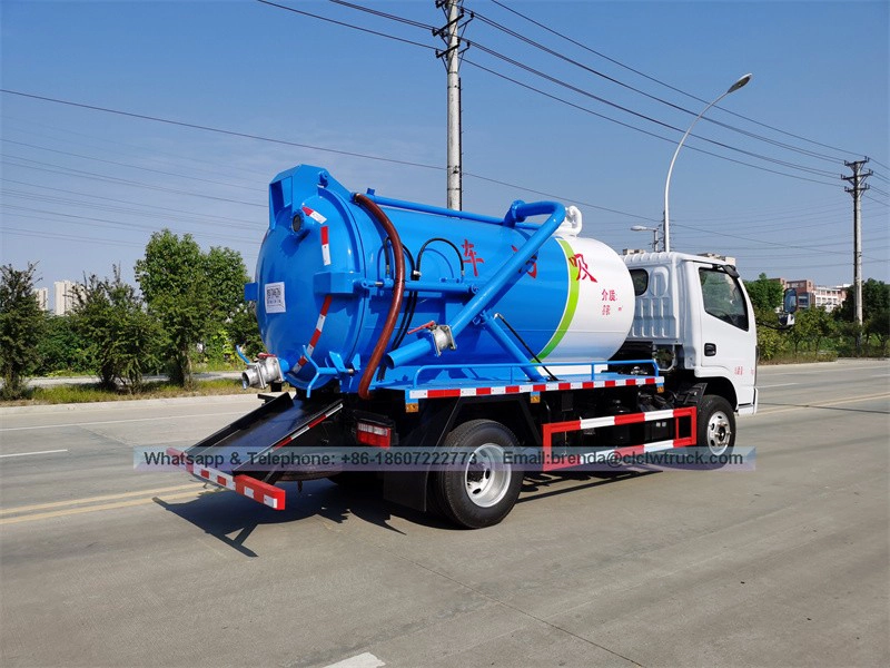 China Best Sewage Treatment Vehicles 5000L 6 cbm tanker Mobile Sewage Suction Truck