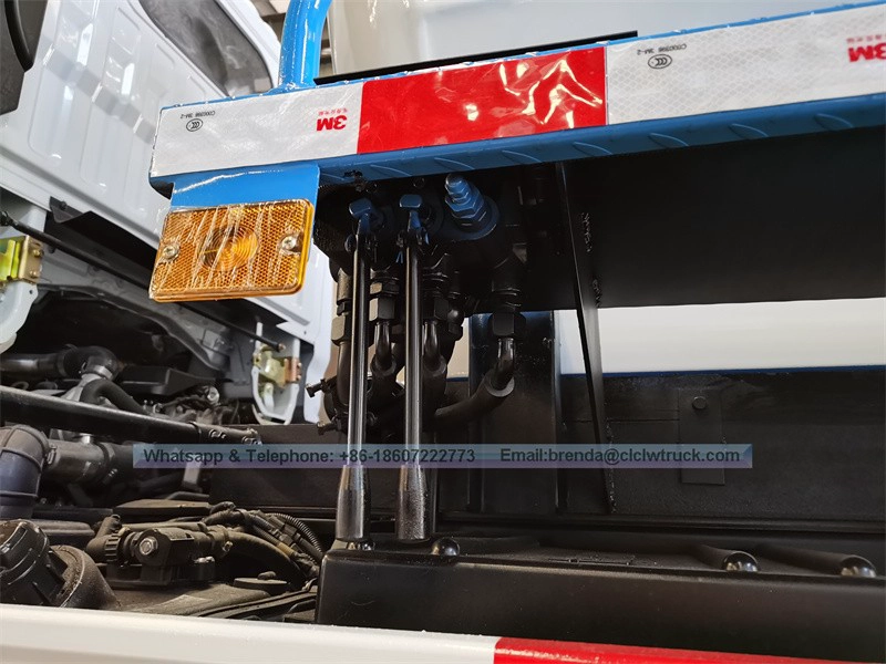 China Best Sewage Treatment Vehicles 5000L 6 cbm tanker Mobile Sewage Suction Truck