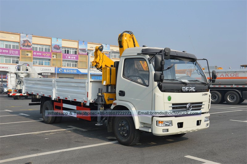 Chine Folding Grue Fournisseur, sur camion pliant constructeur grue En Chine, 4000kgs Camion-grue Fabricant Chine