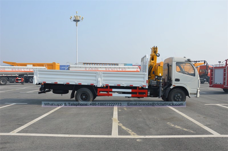 Chine Folding Grue Fournisseur, sur camion pliant constructeur grue En Chine, 4000kgs Camion-grue Fabricant Chine