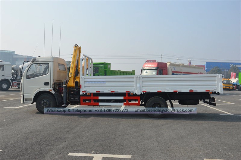 Chine Folding Grue Fournisseur, sur camion pliant constructeur grue En Chine, 4000kgs Camion-grue Fabricant Chine