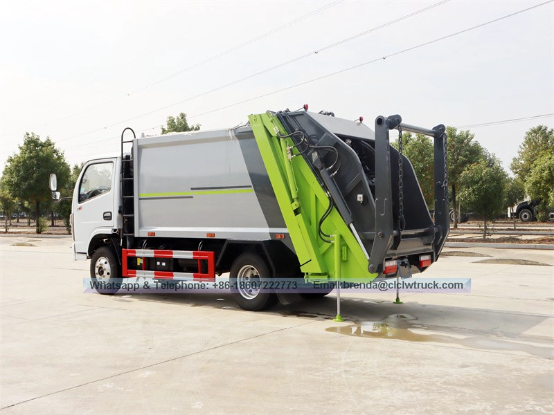 DFAC 4X2 4-5 CBM Compactor Garbage Truck