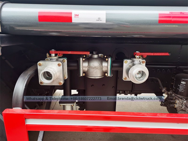 Dongfeng 25000Liter Truck Truck Suplier للبيع الصين ، 6x4 25CBM شاحنة خزان المياه