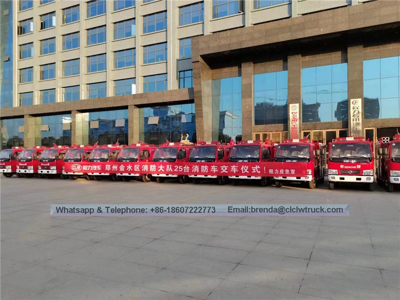 Dongfeng 4000Liter fire truck supplier china,4X2 4CBM water tank fire fighting truck manufacturer