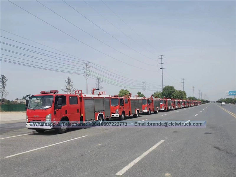 Производитель пожарной машины Isuzu 5000liter China, 4x2 5CBM Поставщик пожарной машины для продажи