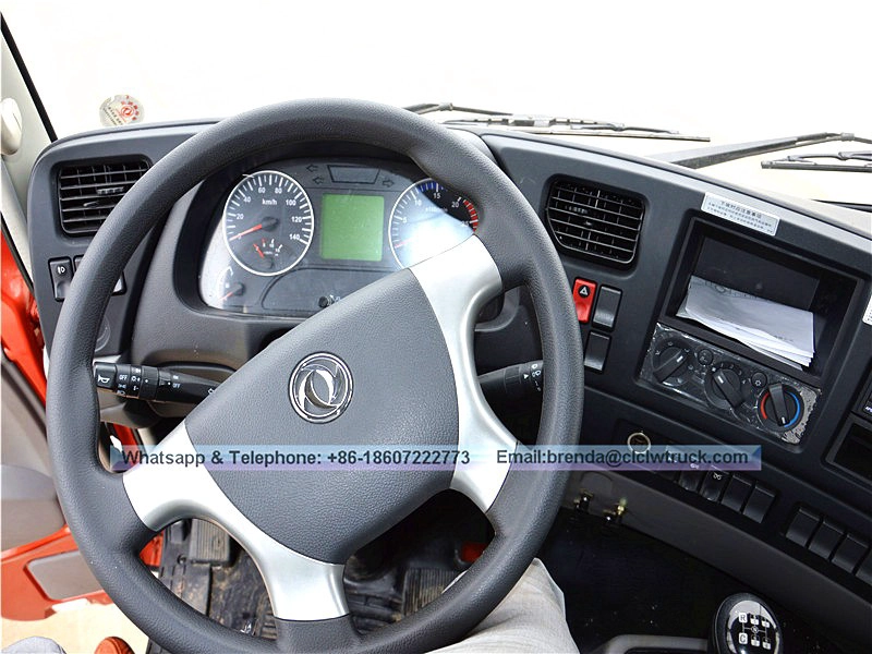 Dongfeng 8x4 5500 แกลลอน 25000L ผู้จำหน่ายรถบรรทุกน้ำ