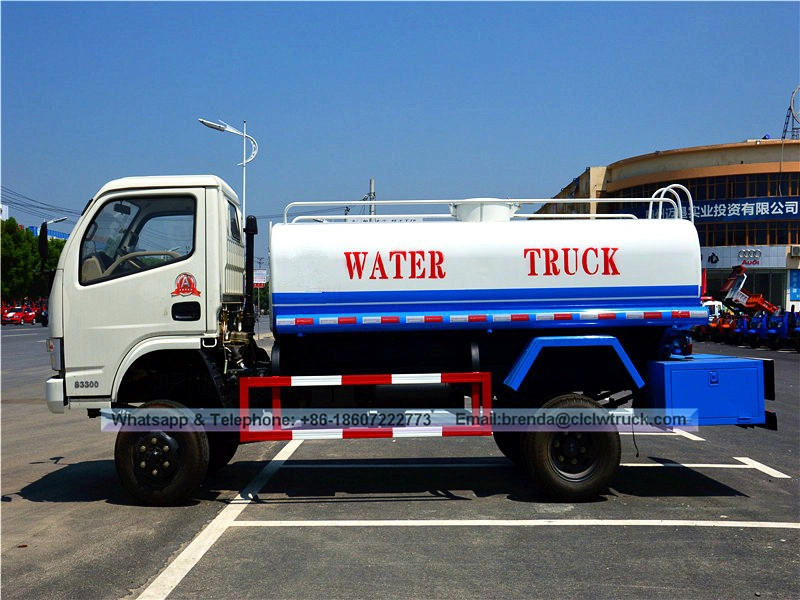डोंगफेंग DFAC 4x4 5000liter छोटे पानी ट्रक
